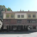 Hotell Castillo Del Alba Pola de Somiedo