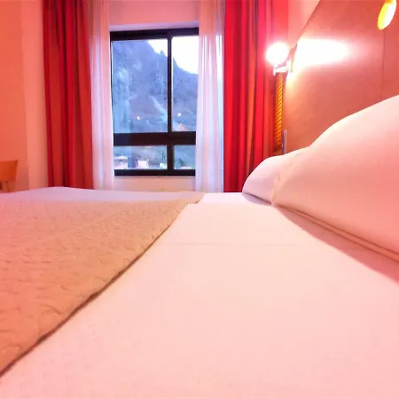 Hotel Castillo Del Alba Pola de Somiedo