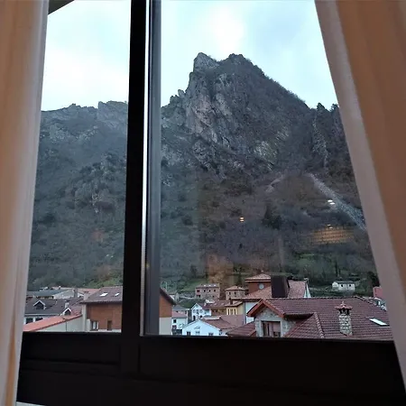 Castillo Del Alba Pola de Somiedo