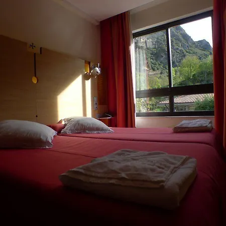 Castillo Del Alba Szálloda Pola de Somiedo