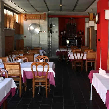 Castillo Del Alba 3* Pola de Somiedo