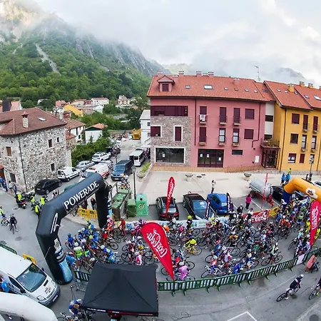 Hotel Castillo Del Alba Pola de Somiedo