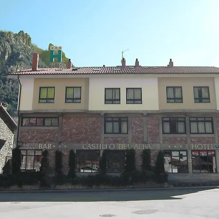 Szálloda Castillo Del Alba Pola de Somiedo