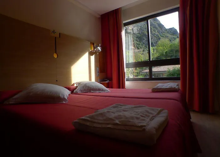 Castillo Del Alba Hotel Pola de Somiedo