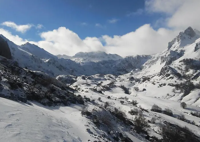 Hotel Castillo Del Alba Pola de Somiedo